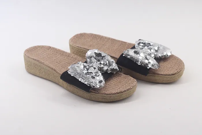 Slippers ES20-612 — H.E.R