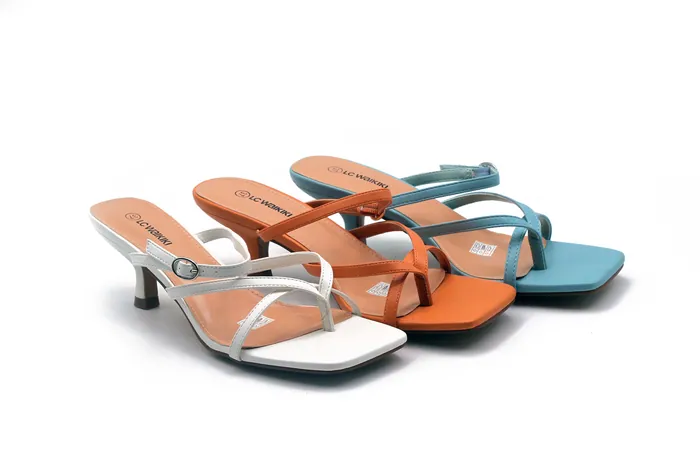 SANDALS ES22-706 — H.E.R